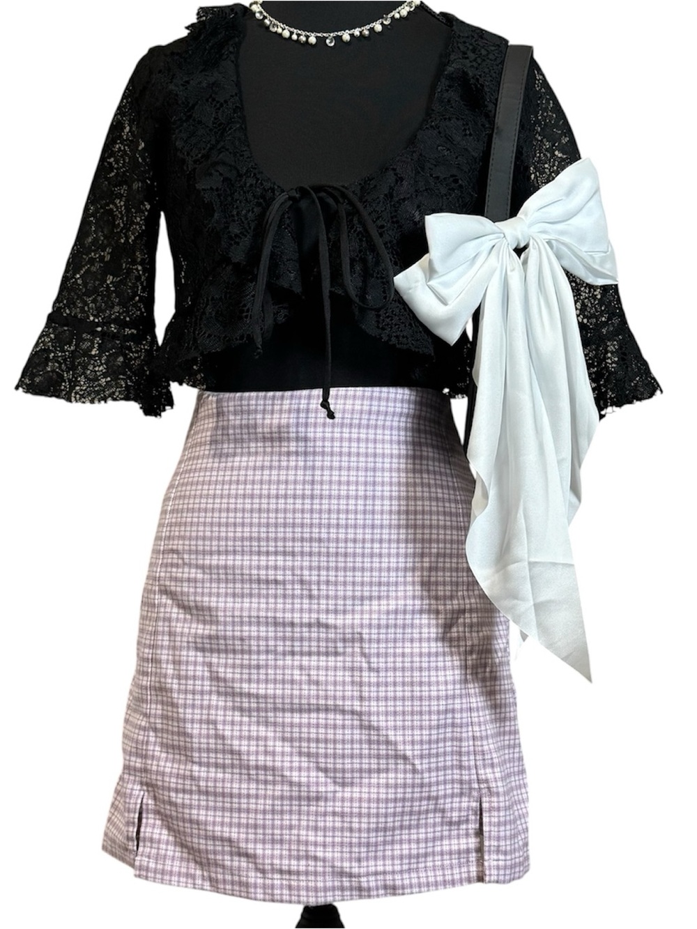 Brandy Melville white and lilac purple plaid mini skirt with zipper